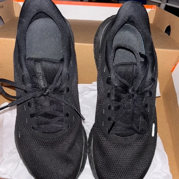 Nike Black Athletic Sneakers - Picture 7 of 9